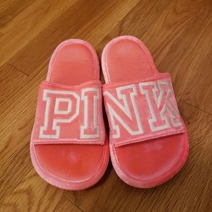 VS Pink plush slippers